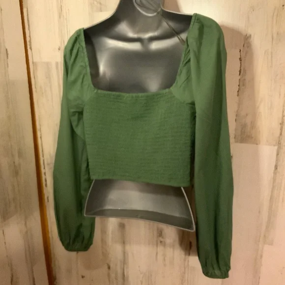 Cropped Top - Picture 4 of 5